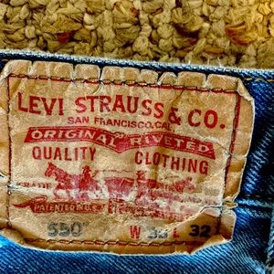 Levi’s 550s blue jeans
